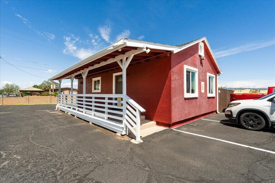 Primary Photo Of 8570 E Loos Dr, Prescott Valley Medical For Sale