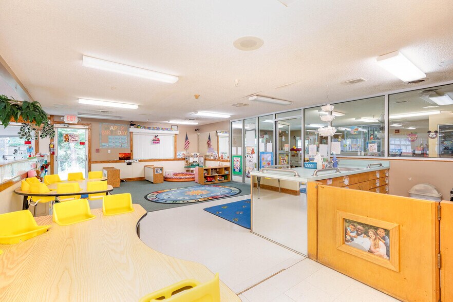 More Photos Of 2081 Mesa Valley Way, Austell Specialty For Sale