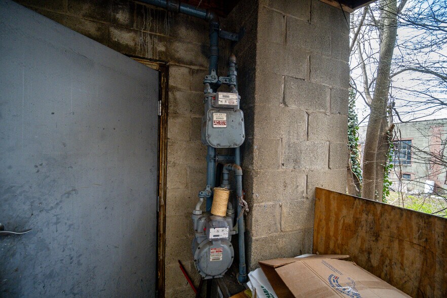 More Photos Of 346 Broadway, Newburgh Storefront Retail Office For Sale