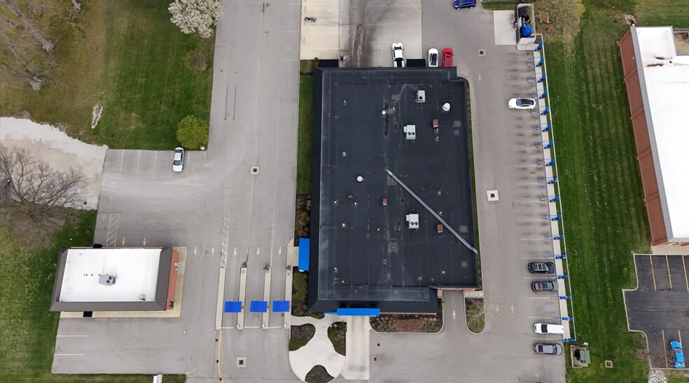 More Photos Of 8062 Orange Centre Dr, Lewis Center Carwash For Sale