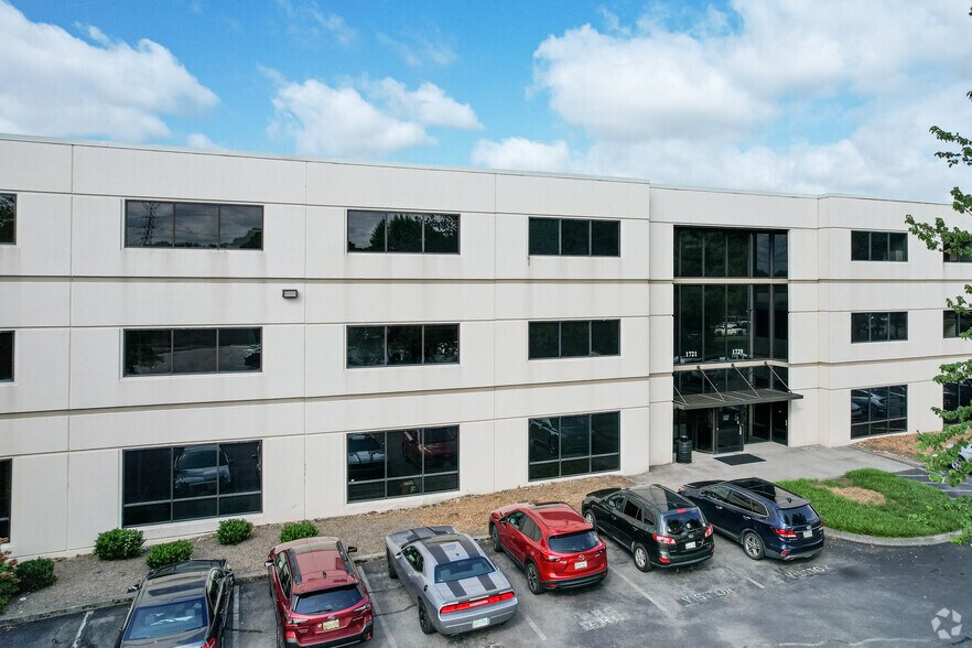 More Photos Of 1721-1729 Midpark Rd, Knoxville Office Residential For Lease