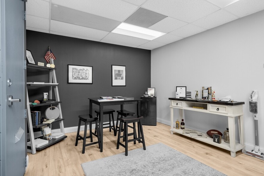 More Photos Of 5701 N Kentucky Ave, Crystal Loft Creative Space For Sale