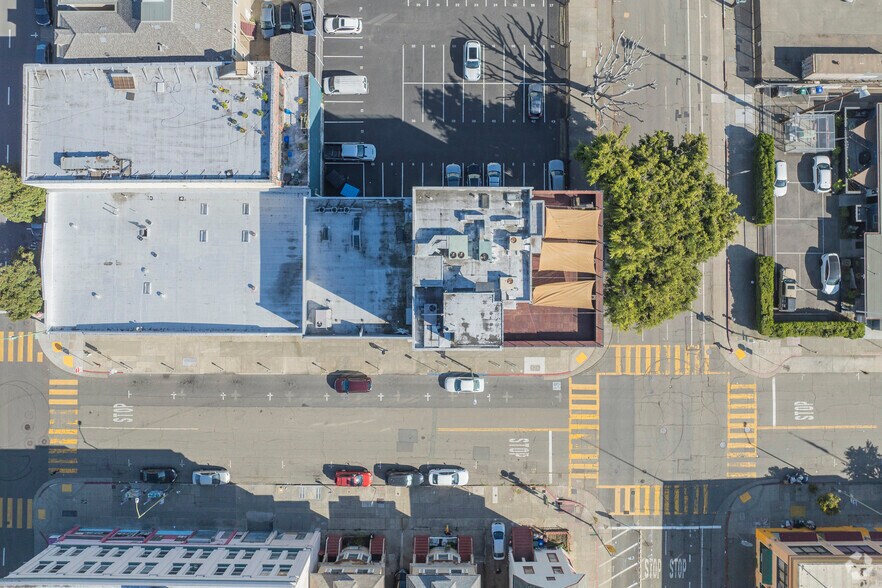 More Photos Of 900-920 Alice St, Oakland Office For Sale