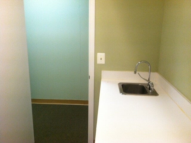 More Photos Of 311 White Horse Ave, Hamilton Medical For Lease