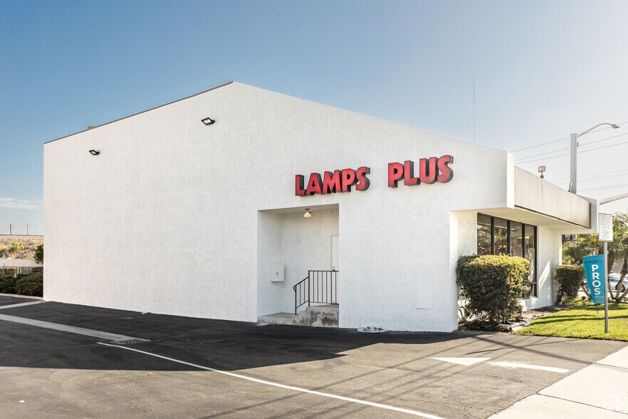 More Photos Of 18989 Hawthorne Blvd Beach, Redondo Beach Freestanding For Lease