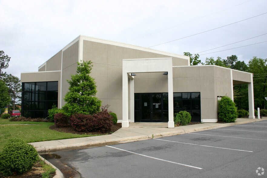 More Photos Of 12211 W Markham, Little Rock Freestanding For Sale