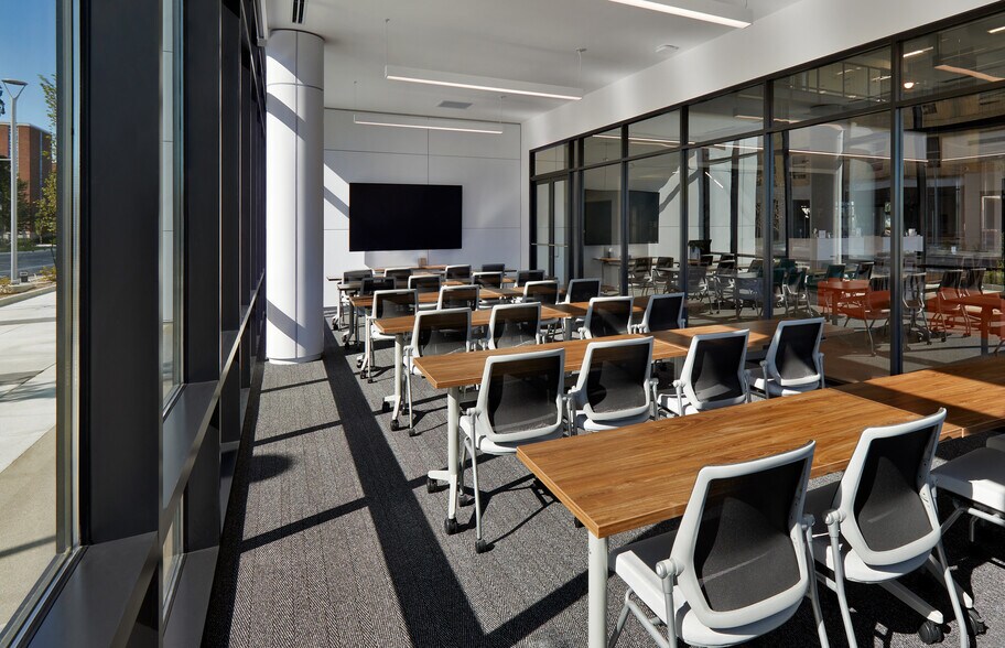 More Photos Of 101 Foundry Dr, West Lafayette Coworking Space