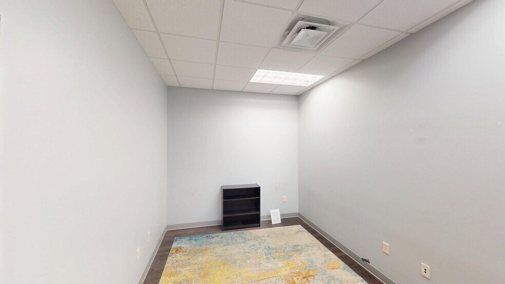 More Photos Of 1192 E Pershing Rd, Decatur Medical For Lease