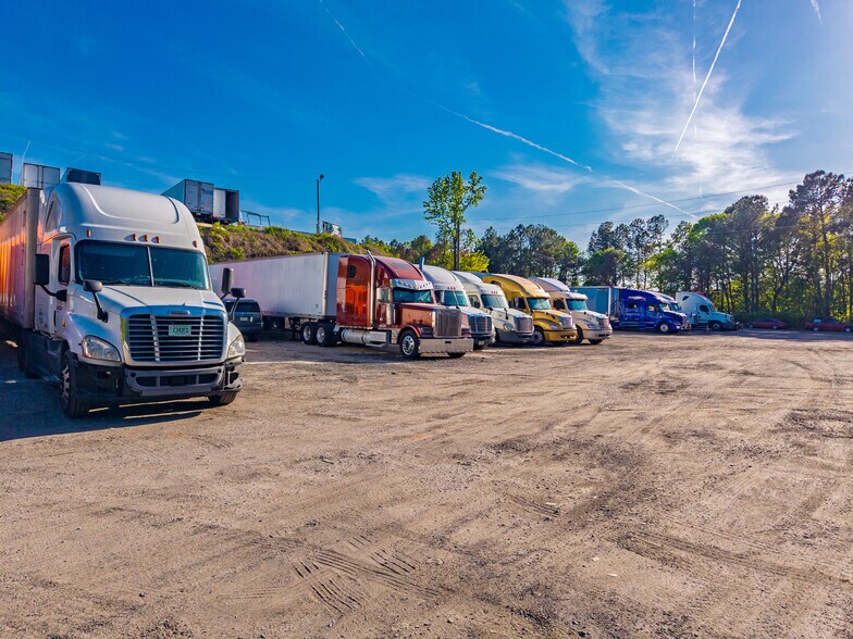 More Photos Of 1670 Henrico Rd, Conley Storefront For Sale