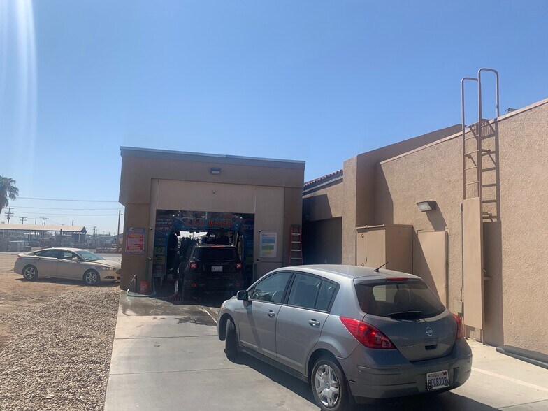 More Photos Of 205 E 15th St, Imperial Convenience Store For Sale