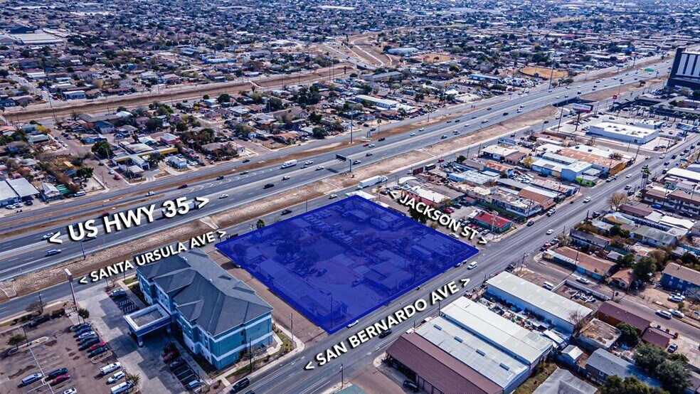 More Photos Of 3002 Santa Ursula Ave, Laredo General Retail For Sale