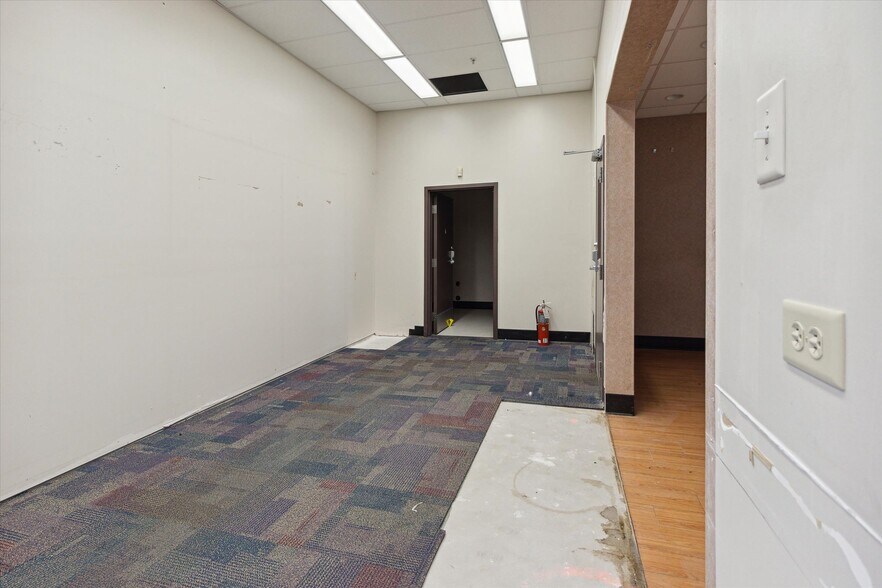 More Photos Of 1420 Wright Ave, Alma Drugstore For Sale