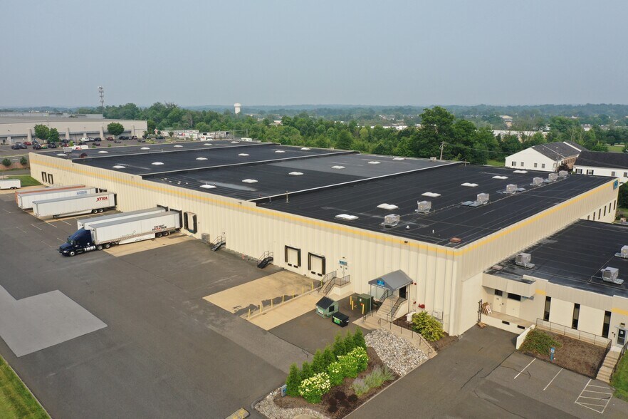 More Photos Of 1350 Welsh Rd, North Wales Warehouse For Lease