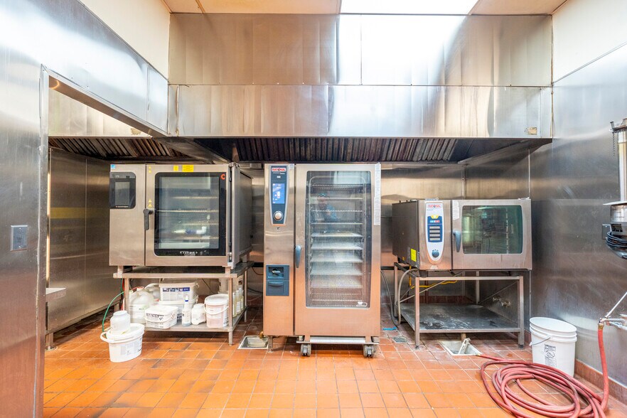 More Photos Of 429 S Palm Ave, Alhambra Food Processing For Sale