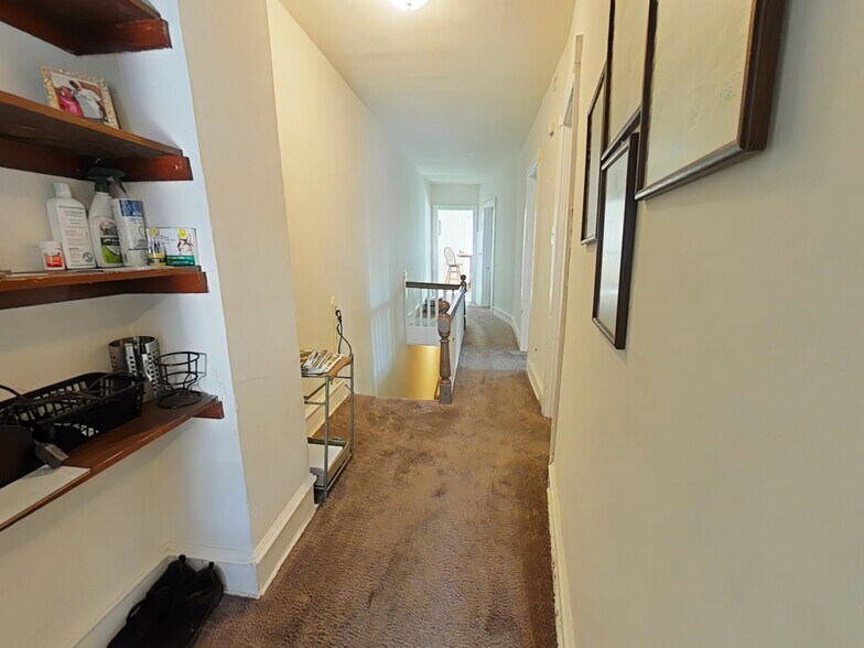 More Photos Of 202 Macdade Blvd, Collingdale Apartments For Sale