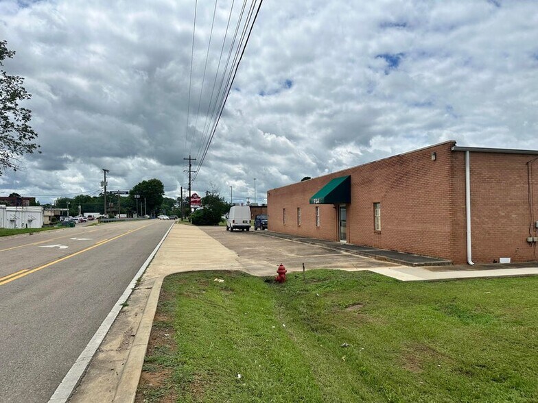 More Photos Of Exit 61, I-22, New Albany MS, New Albany Fast Food For Sale