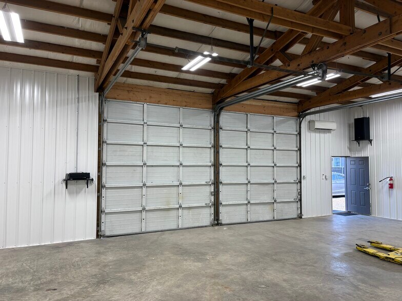 More Photos Of 1416 W Ainsworth Ave, Pasco Industrial For Sale