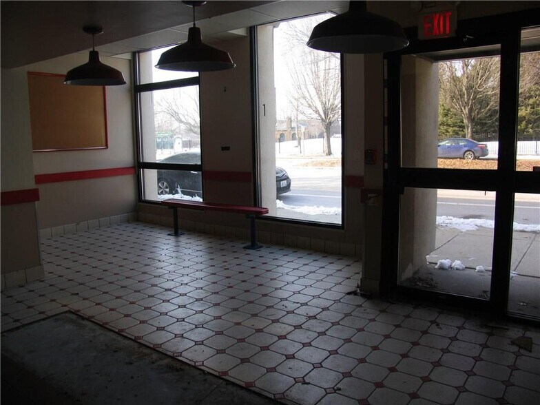 More Photos Of 845 N Main St, Providence Medical For Sale