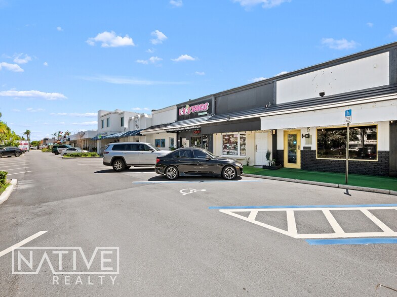 More Photos Of 2822 E Commercial Blvd, Fort Lauderdale Restaurant For Lease
