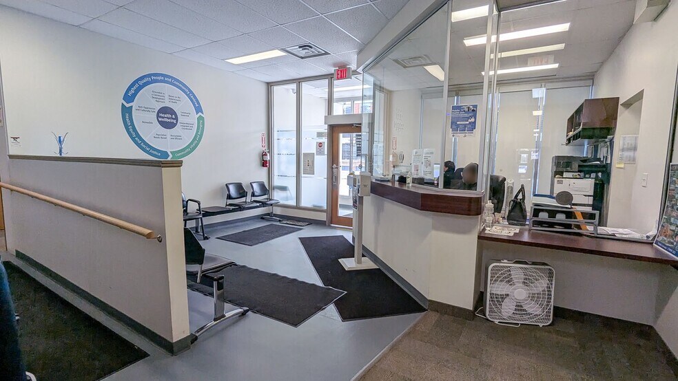 More Photos Of 359 Talbot St, St Thomas Storefront Retail Office For Sale