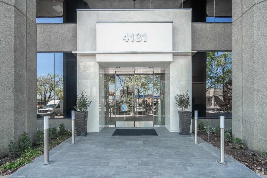 More Photos Of 4131 N Central Expy, Dallas Office For Lease