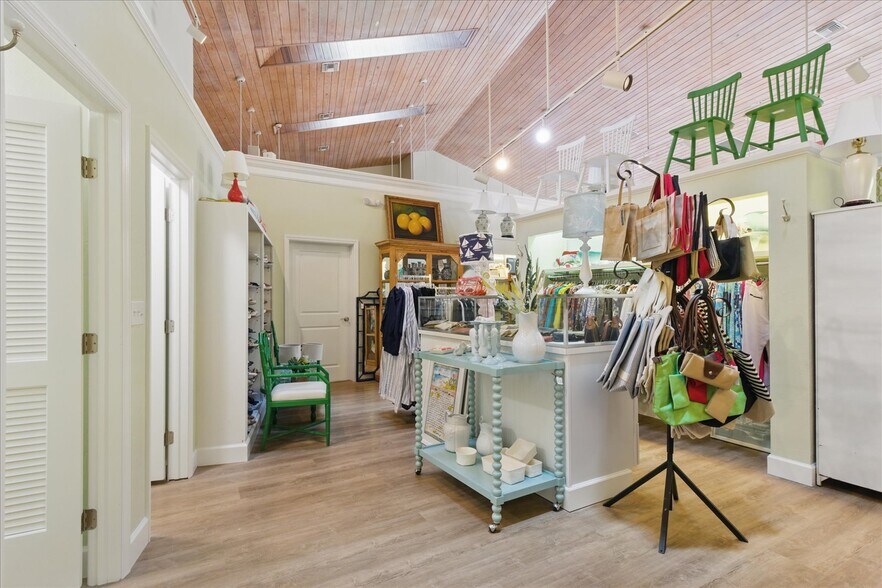 More Photos Of 444 4th St E, Boca Grande Freestanding For Sale