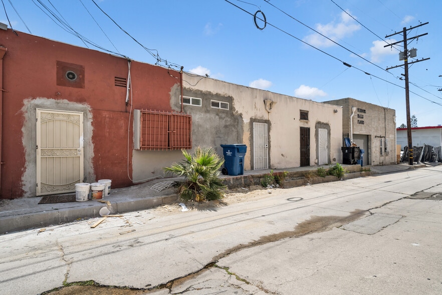 More Photos Of 1029-1033 N La Brea Ave, Inglewood Storefront For Sale