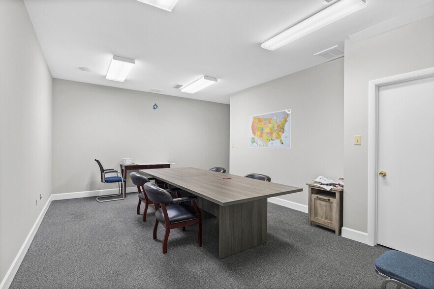 More Photos Of 3512 Godwin Ct, Mobile Medical For Sale