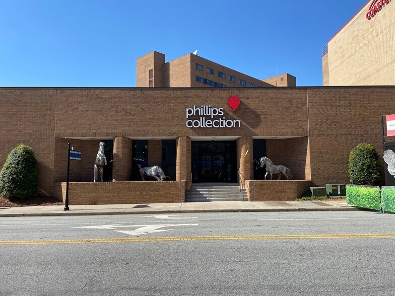 More Photos Of 135 S Main St, High Point Hotel For Sale