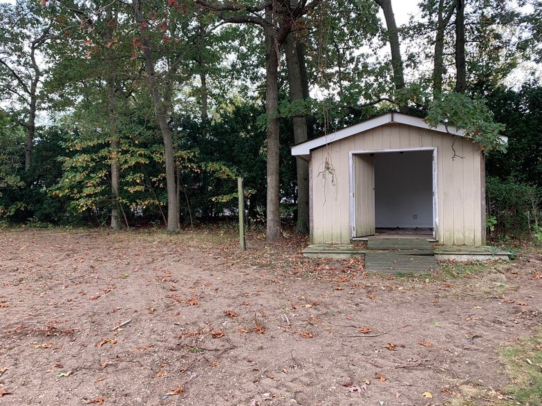 More Photos Of 1954 New York Ave, Huntington Station Office For Lease