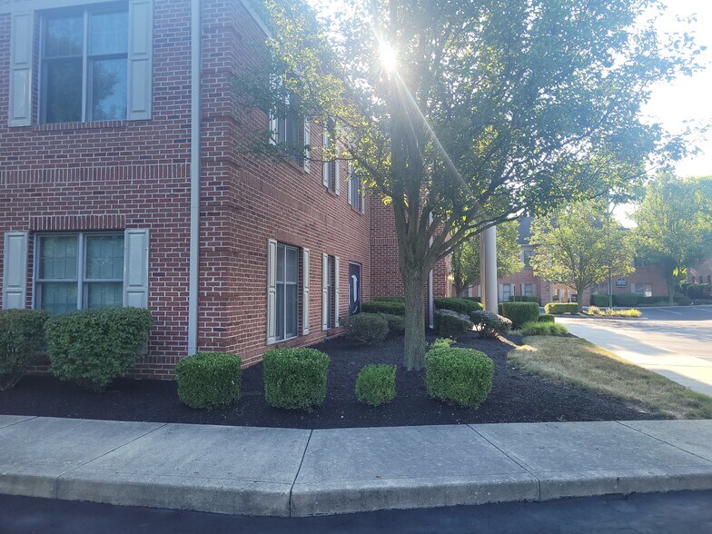 More Photos Of 116 County Line Rd W, Westerville Loft Creative Space For Sale