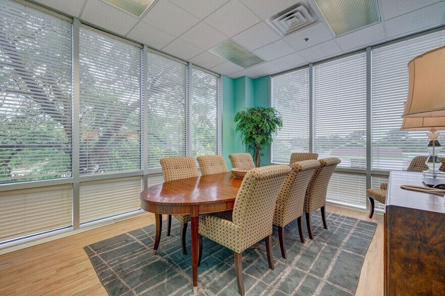 More Photos Of 1717 Shipyard Blvd, Wilmington Medical For Lease