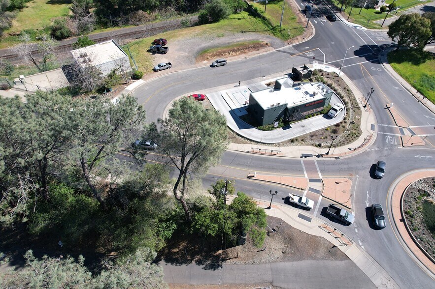 More Photos Of 1355 Washington Ave, Oroville Fast Food For Sale