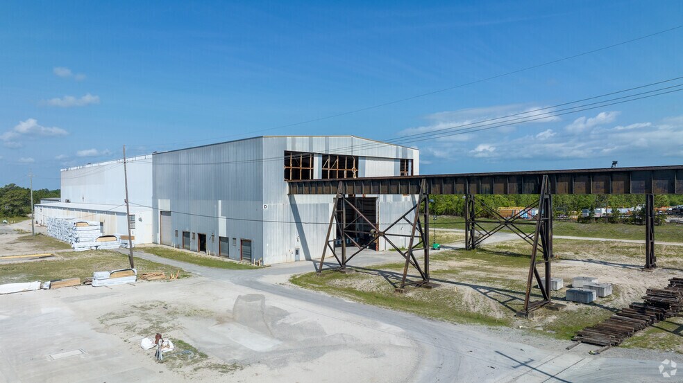 More Photos Of 202 Raleigh St, Wilmington Manufacturing For Lease