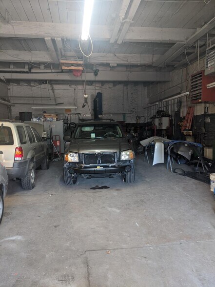 More Photos Of 1621-1623 McKean St, Philadelphia Auto Repair For Sale