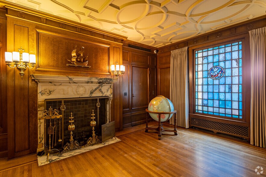 More Photos Of 309 SW 6th Ave, Portland Office For Lease