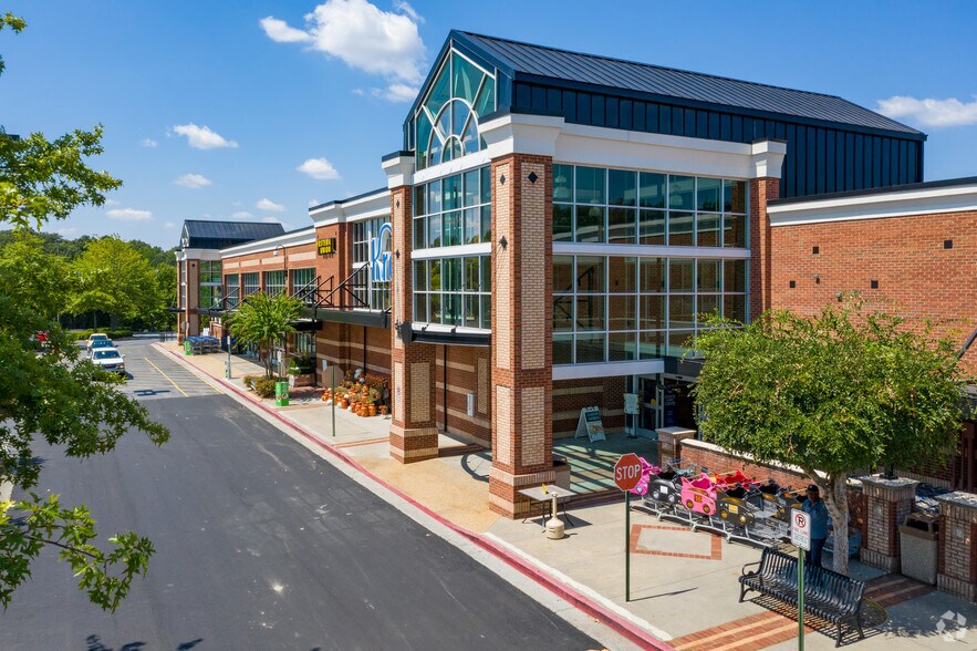 More Photos Of 2300 Holcomb Bridge Rd, Roswell Supermarket For Lease