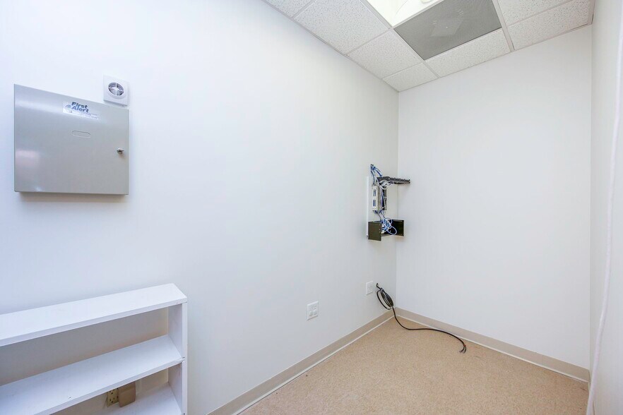 More Photos Of 14411 Justice Rd, Midlothian Medical For Lease
