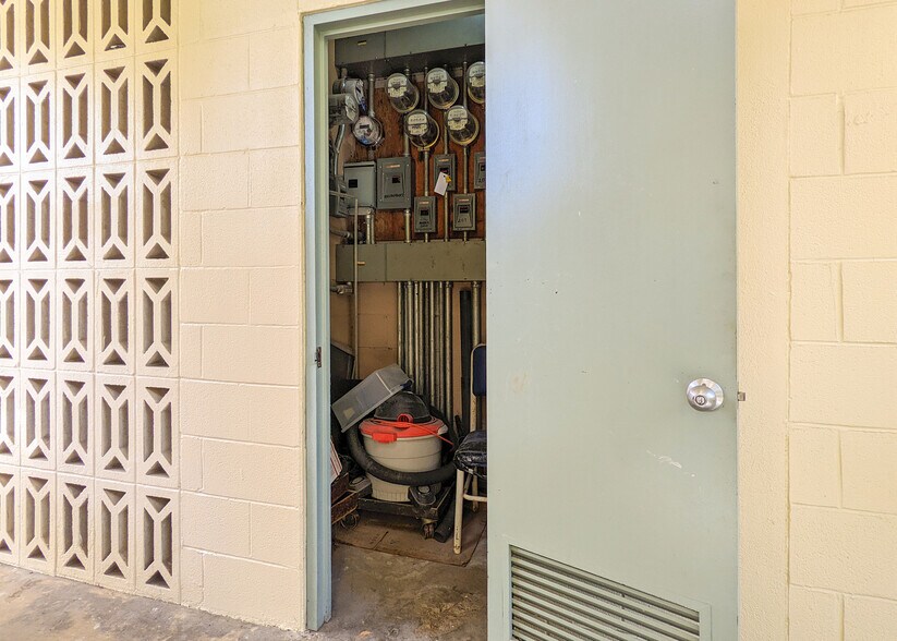 More Photos Of 1218 King Street, Honolulu Apartments For Sale