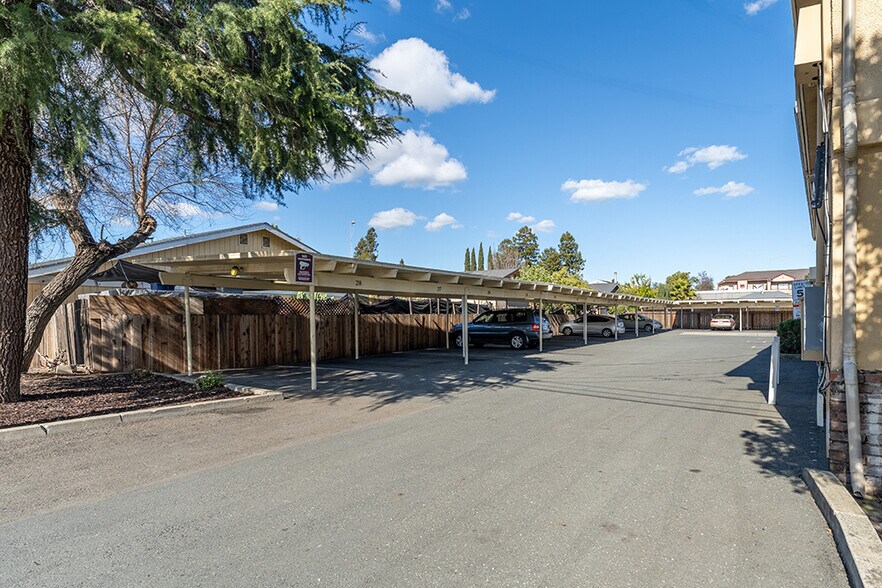 More Photos Of 1150 Virginia Ln, Concord Apartments For Sale