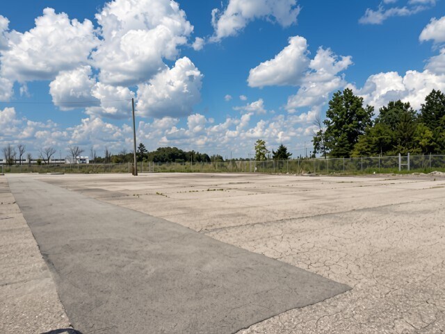 More Photos Of 6702 Enterprise Dr, Louisville Land For Lease
