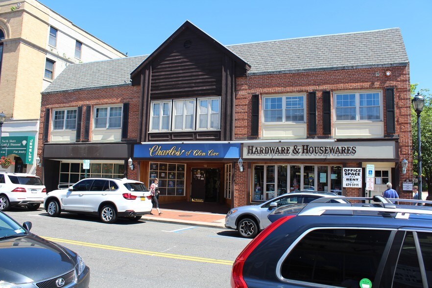 More Photos Of 17-21 Glen St, Glen Cove Storefront Retail Office For Lease