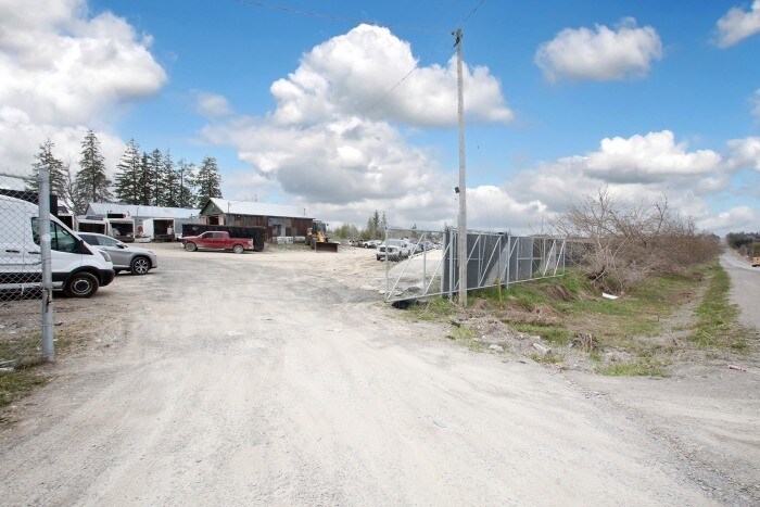 More Photos Of 15550 Simcoe St, Cannington Auto Salvage Facility For Sale