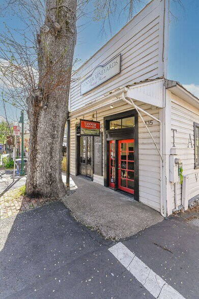 More Photos Of 435 Main St, Murphys General Retail For Sale