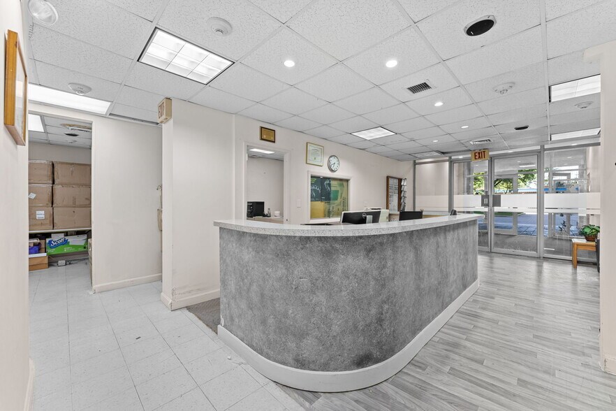 More Photos Of 77 Pond Ave, Brookline Apartments For Sale