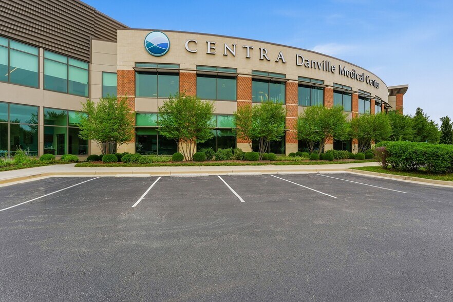 Primary Photo Of 414 Park Ave, Danville Medical For Lease