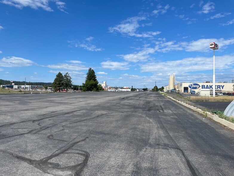 More Photos Of 100 N Fancher Rd, Spokane Valley Land For Lease