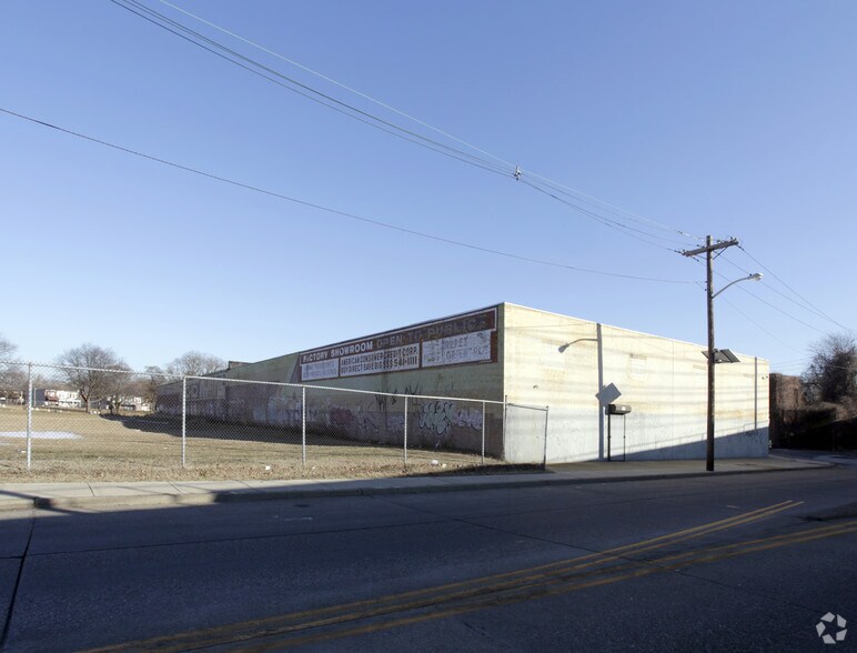 More Photos Of 1115 Mt Vernon St, Camden Warehouse For Lease