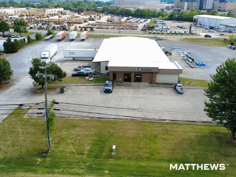 Primary Photo Of 1300 Heil Quaker Blvd, La Vergne Distribution For Sale