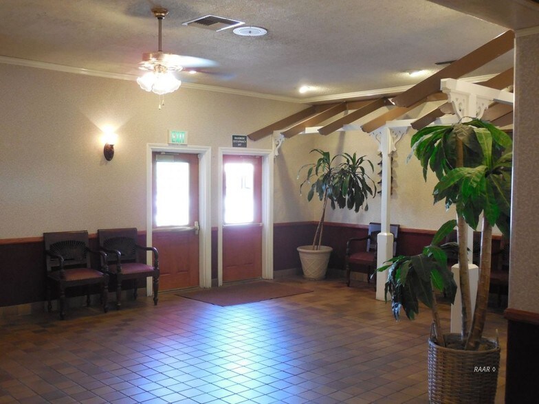 More Photos Of 1501 N Norma St, Ridgecrest Restaurant For Lease